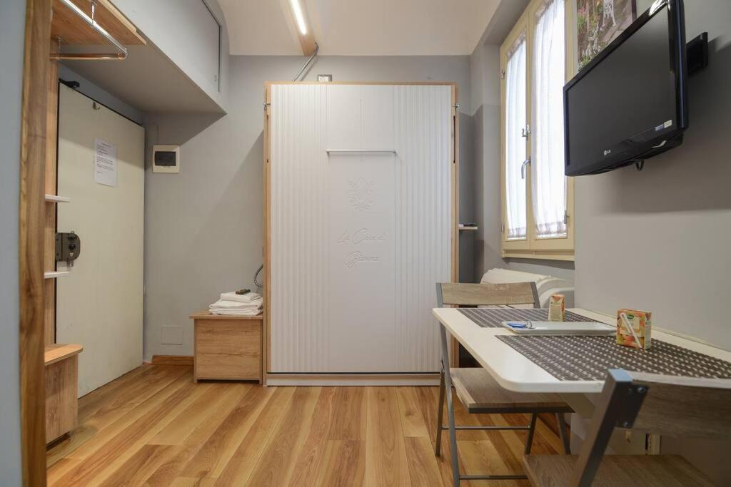 Keys Of Italy - Sgiuseppe 18 - Monolocale Intimo E Conveniente A Santa Croce Apartment Florence Ngoại thất bức ảnh