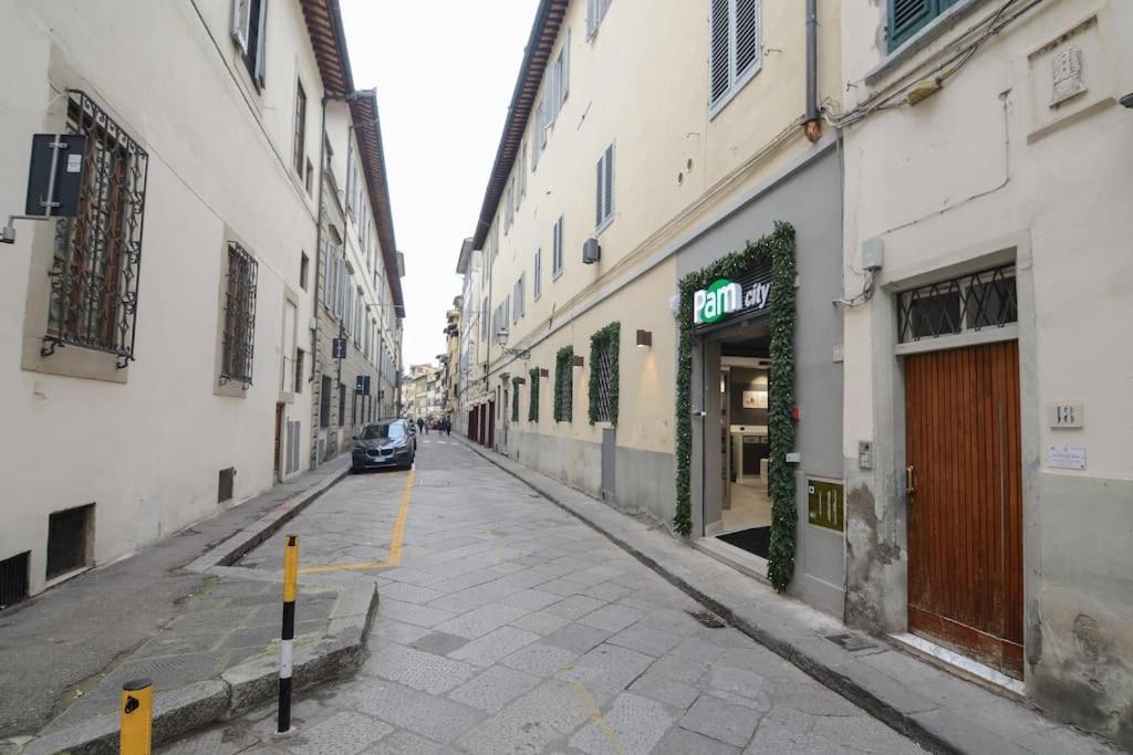 Keys Of Italy - Sgiuseppe 18 - Monolocale Intimo E Conveniente A Santa Croce Apartment Florence Ngoại thất bức ảnh